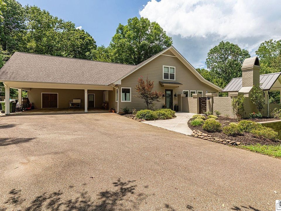 1st image of 209 Jefferson Oaks Dr