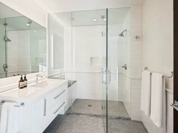 224 Mulberry Street image 25 of 36