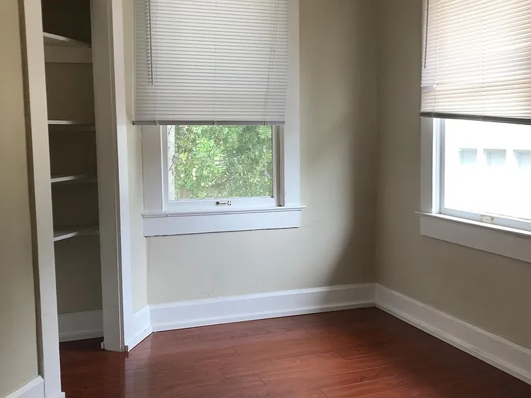 1105 Highland St N #1 — Photo 7