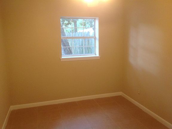 3rd image of 328 Gladys St #B