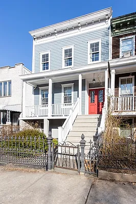 Rented by Corcoran | media 24