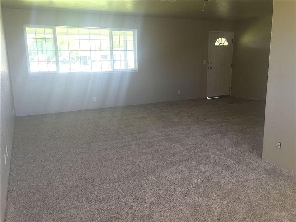 2nd image of 10751 Vincent Dr