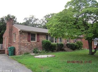 1214 W Roslyn Rd, Colonial Heights, VA 23834