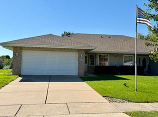 1678 Jonquil Dr, Lowell, IN 46356