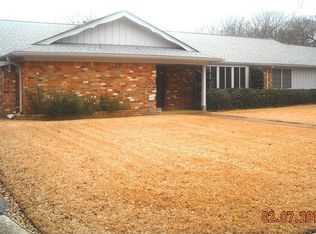 428 Holiday Ln, Tyler, TX 75703