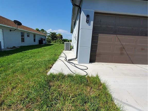 3rd image of 368 Glenridge Dr