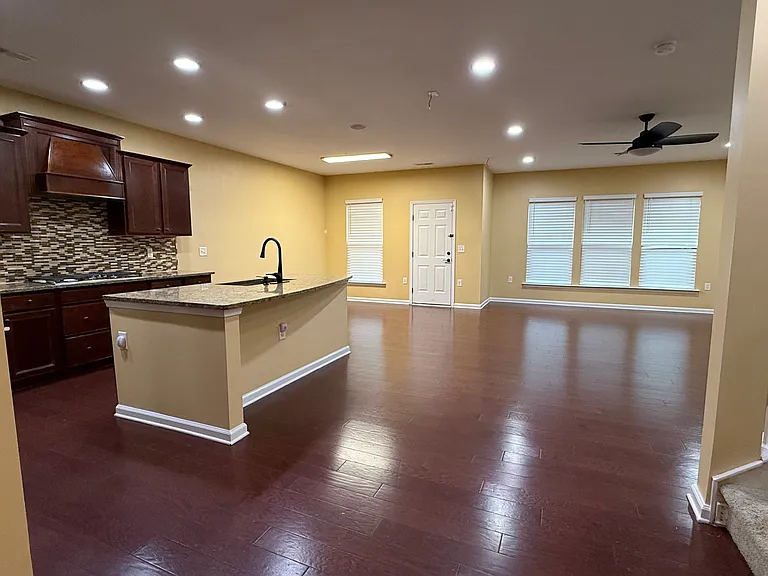 2101 Chipley Dr — Photo 34