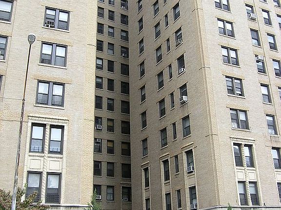 5th image of 135 Eastern Pkwy APT 11B-1