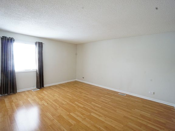 2nd image of 989 Kane St #989