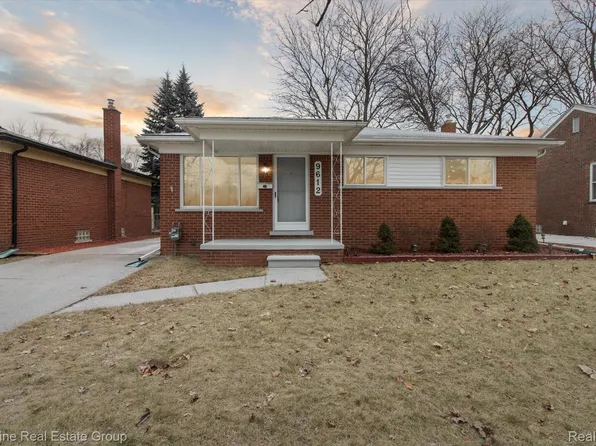 9612 Berwyn, Redford, MI 48239