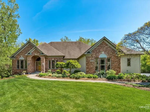 8N419 Sunny Hill Cir, Elgin, IL 60124