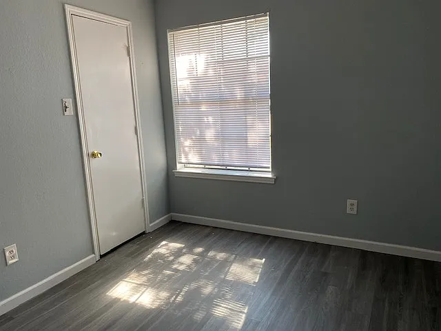 906 Wentwood Dr — Photo 28