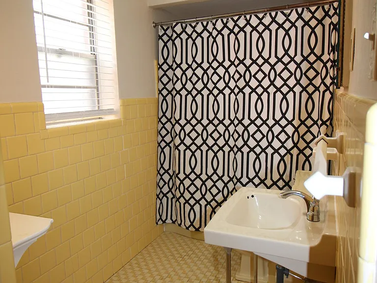 Great XL bath with linen closet