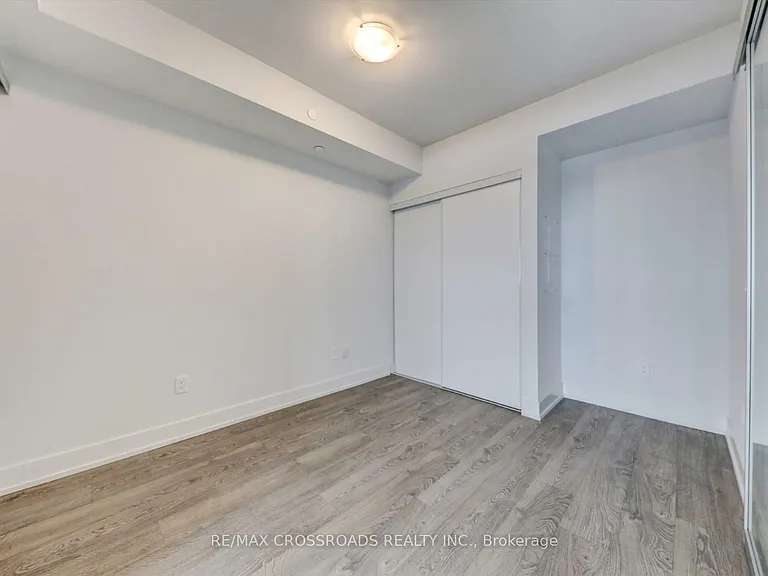 2550 Simcoe St N #1021 — Photo 15