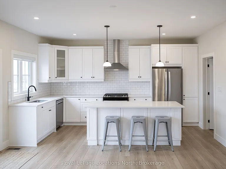 142 Black Willow Cres — Photo 5