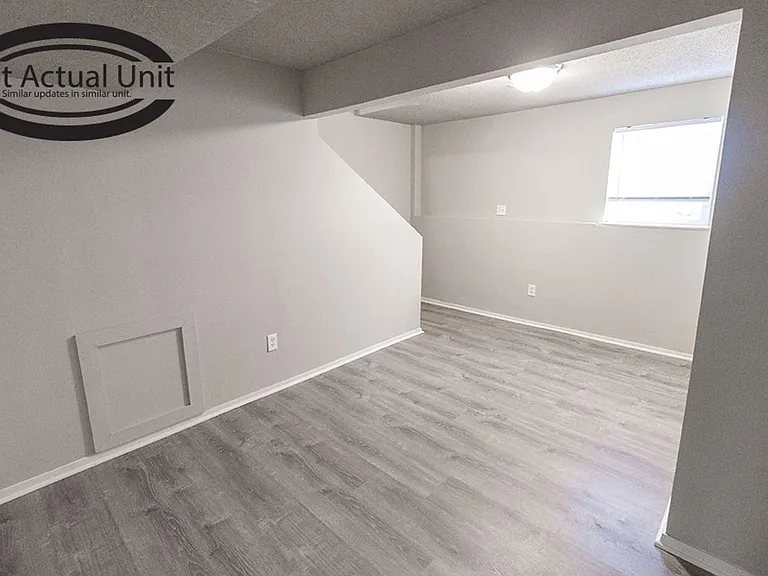 211 Wheaton Ct — Photo 16