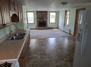 1033 N 4th St, Watertown, WI 53098