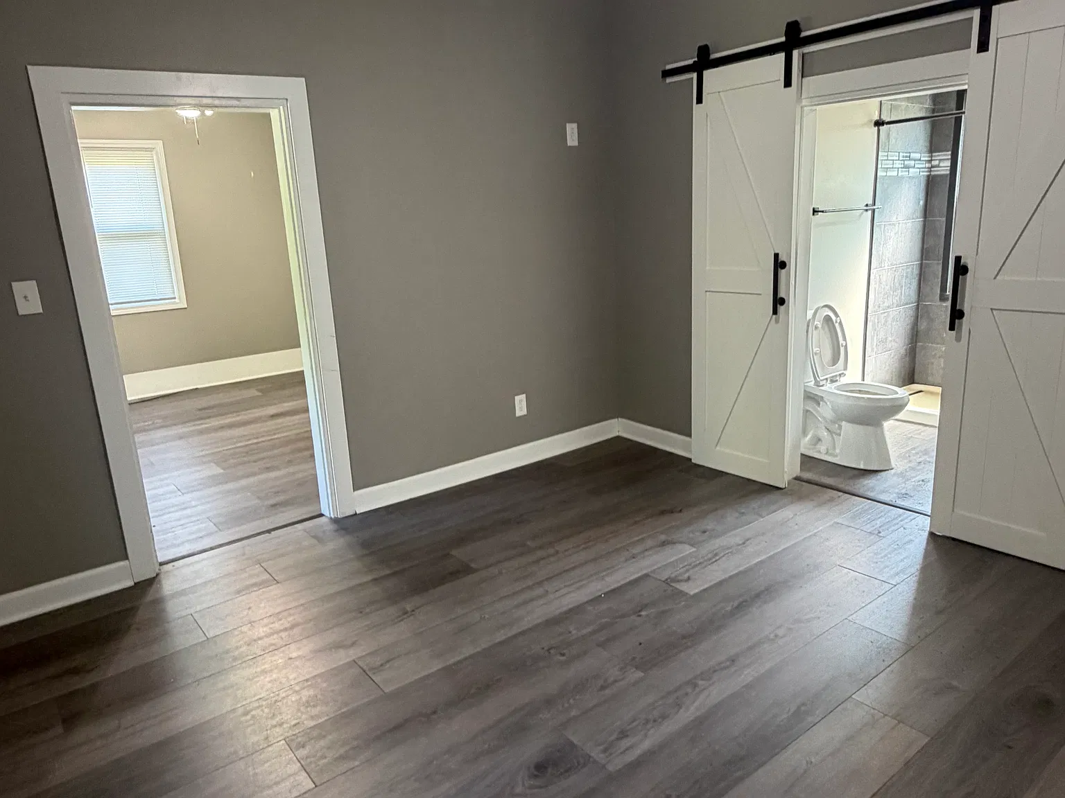 2 bed, $1,100 — Photo 4