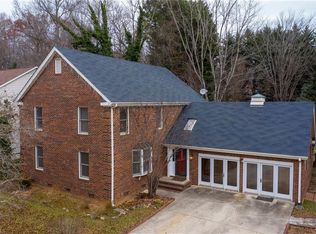 5210 Candlewick Rd, Greensboro, NC 27455