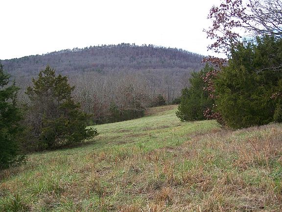 4th image of 940 Old Hwy #66