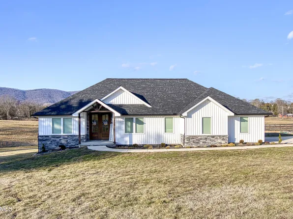 129 Austin Ln, Jacksboro, TN 37757