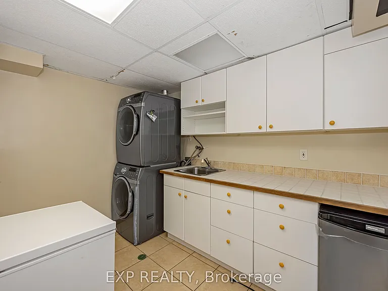 21 Southview Cres — Photo 27
