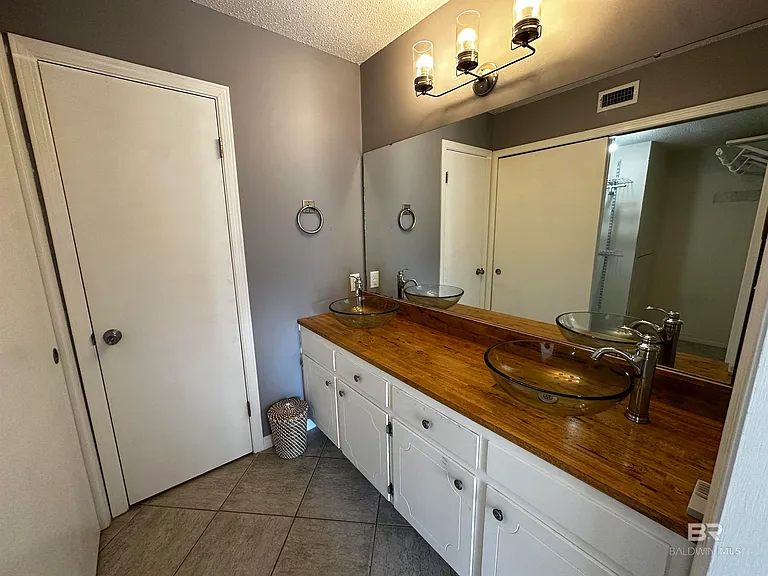 200 Parma Dr #F4 — Photo 12