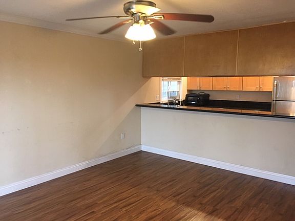 3rd image of 4352 49th St #2