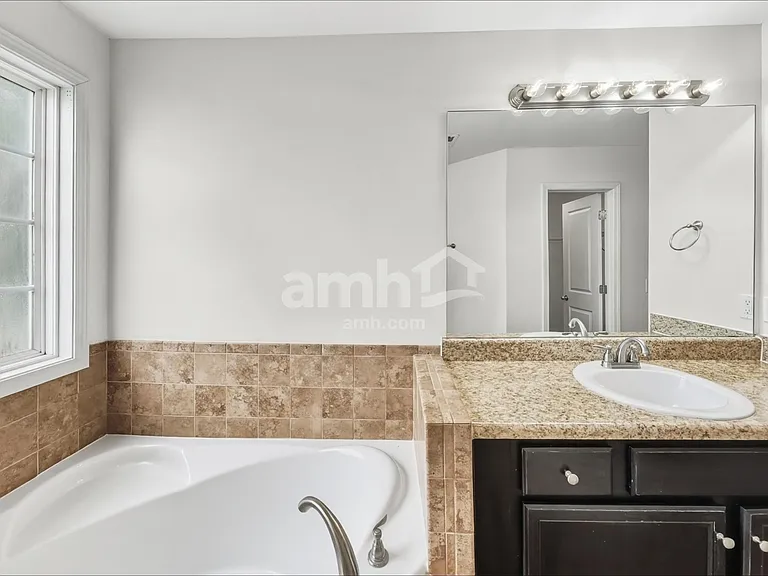 1706 Antebellum Dr — Photo 11