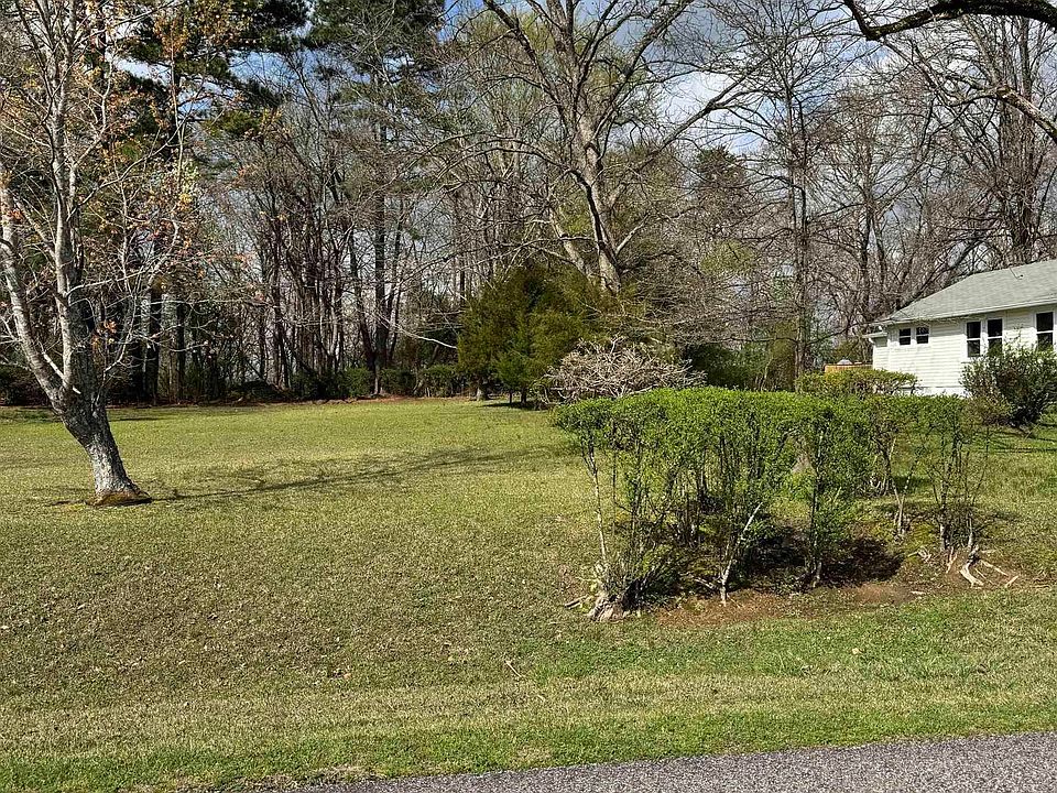 1st image of 626 Kennedy Rd