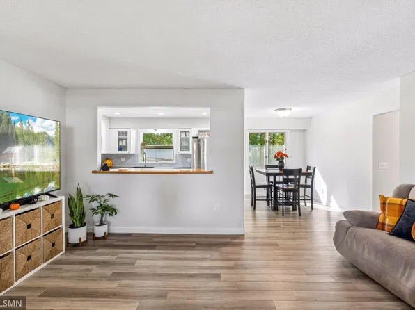 782 Main St, Lino Lakes, MN 55014