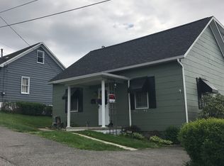 674 Cottage Ave, Monongah, WV 26554