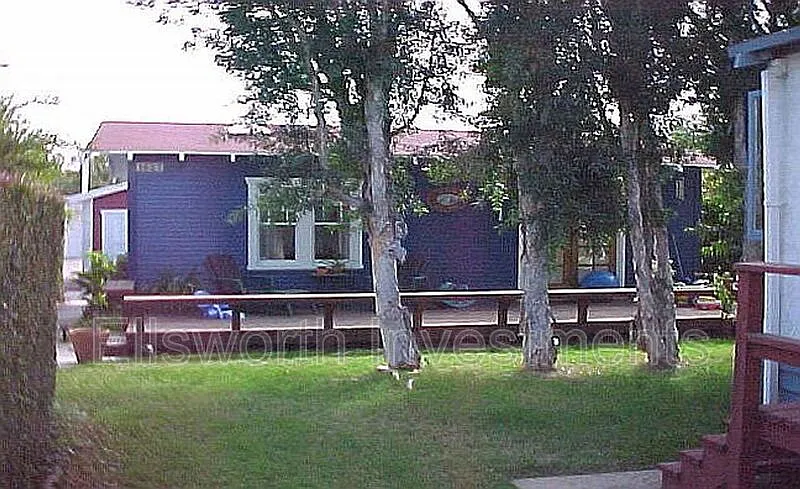 1627 Brookes Ave