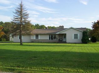 919 Mick Rd, Mount Vernon, IL 62864