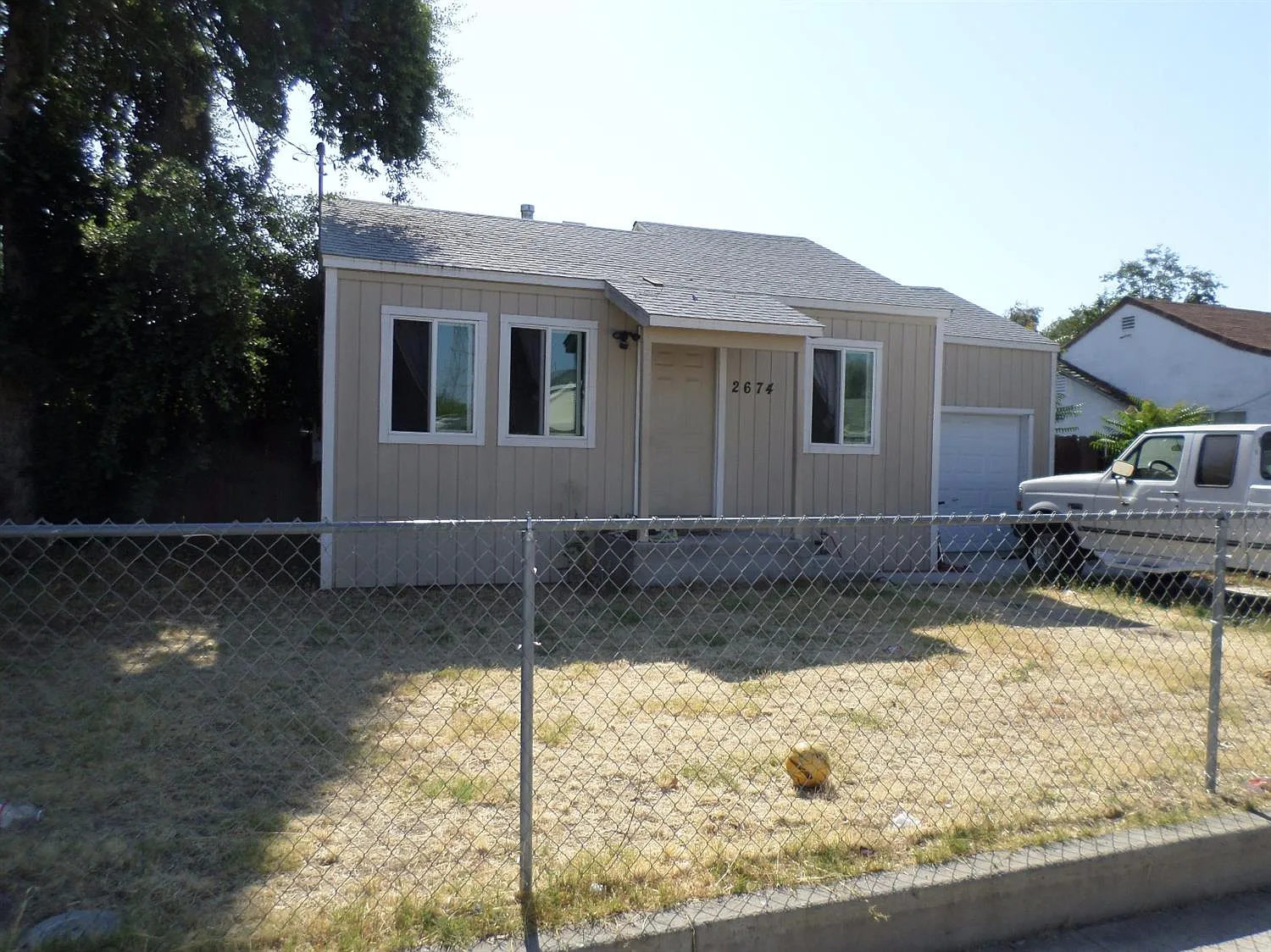 2674 Princeton St photo 1