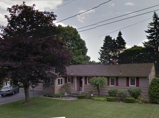 101 Ardsley Dr, Syracuse, NY 13214