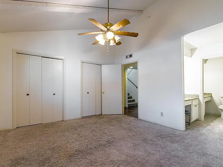 2012 Court Pl — Photo 19