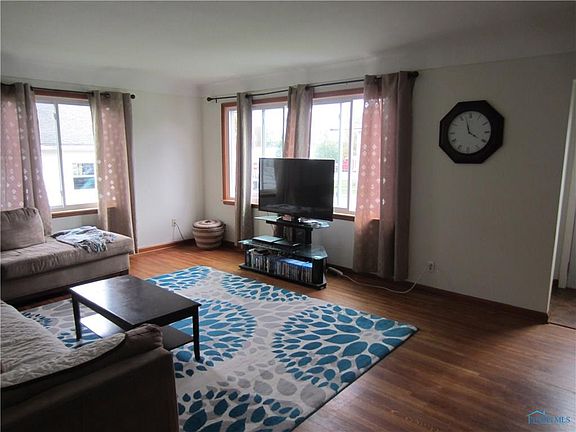 4th image of 304 Erie St