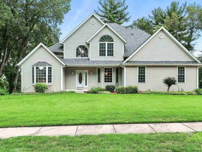 801 Foret Mansur, Carbon Cliff, IL, 61239