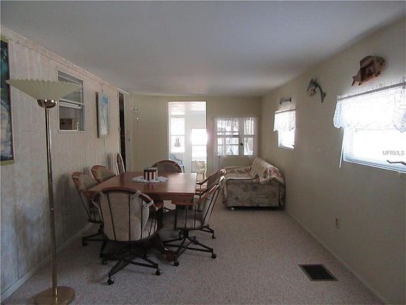 5th image of 30 Rosalie Oaks Blvd