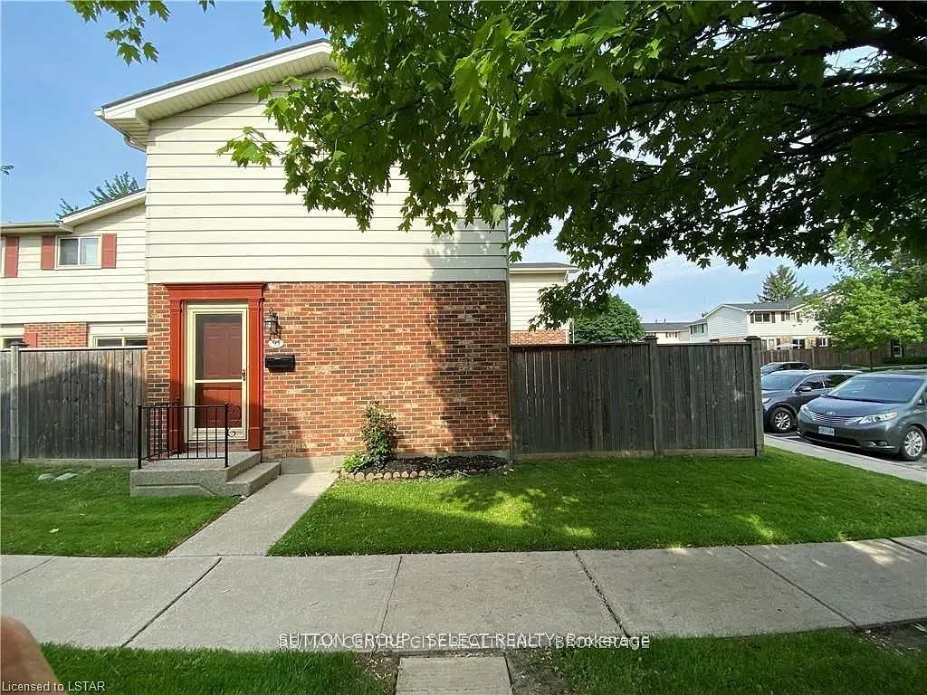 3 bed, $2,200 — Photo 3