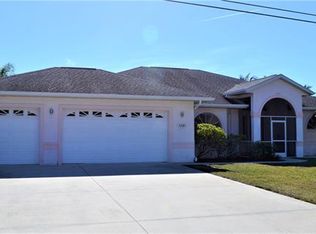 2218 SE 10th Ter, Cape Coral, FL 33990