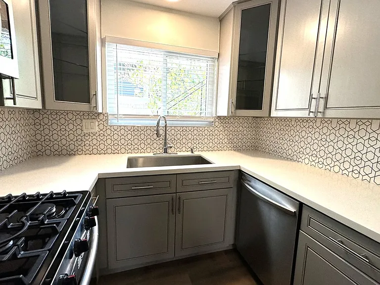 4460 Mississippi St #2 — Photo 10