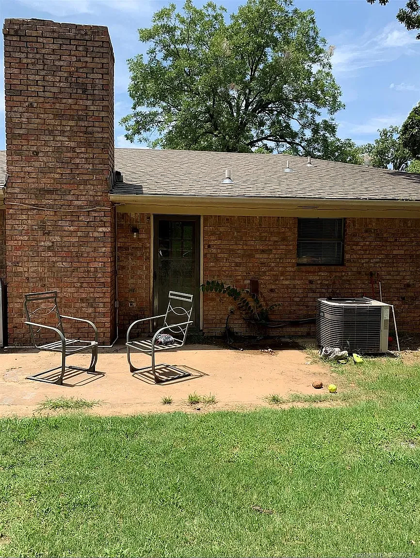 3 bed, 1738 sqft, $1,600 — Photo 2