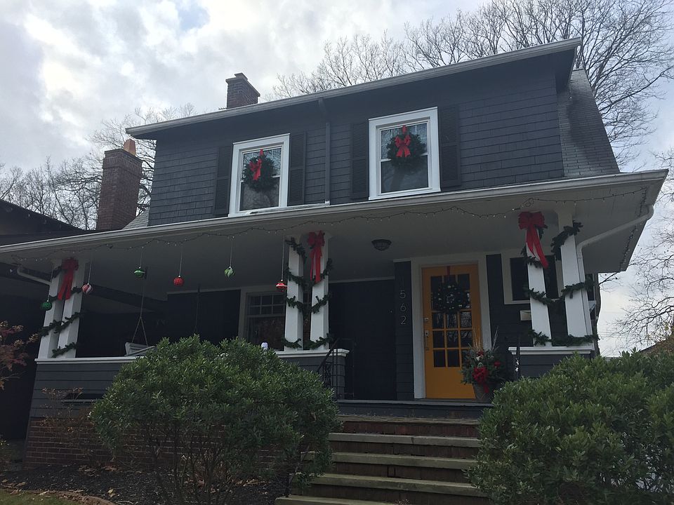 1st image of 1562 Marlowe Ave