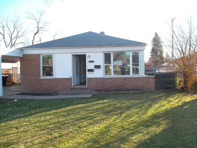 8172 S Knox Ave, Chicago, IL, 60652