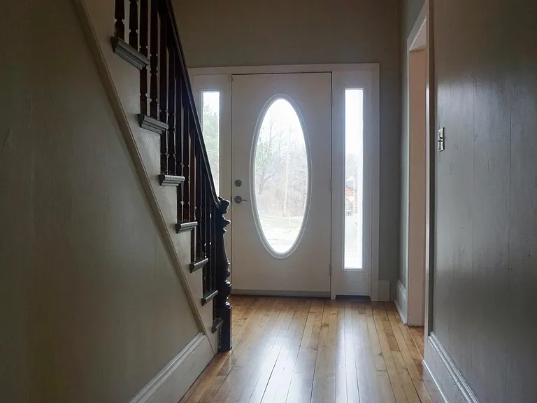 678A Maplewood Ave — Photo 25