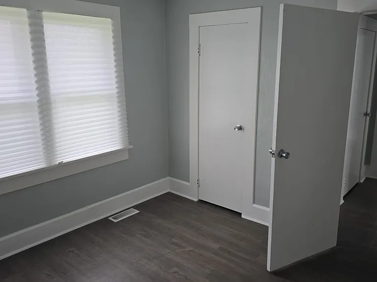 3040 Main St — Photo 5
