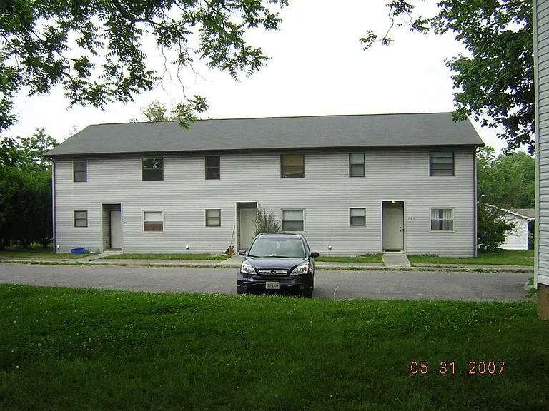 703 Montgomery St — Photo 1