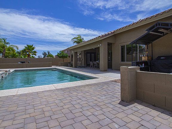 5th image of 15432 W Christy Dr